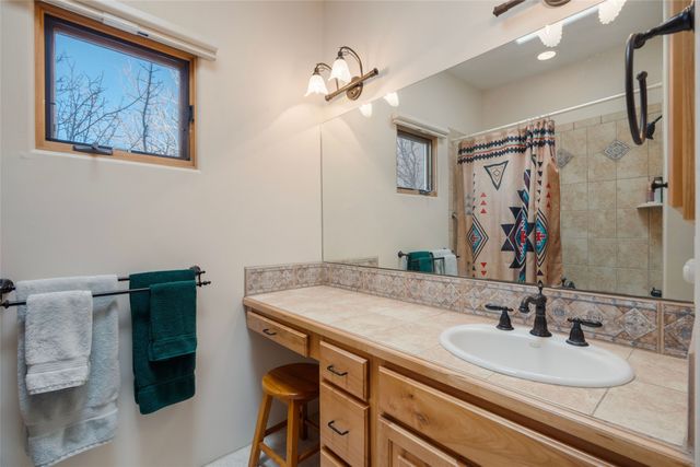 31 Camino Botanica, Santa Fe, NM 87507