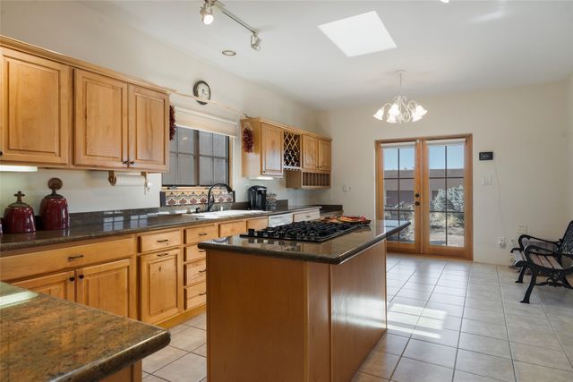 31 Camino Botanica, Santa Fe, NM 87507