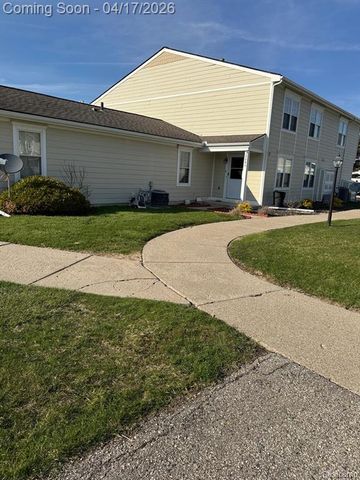 39845 Village Wood Lane 379, Novi, MI 48375