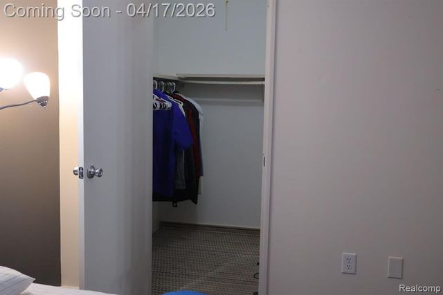 39845 Village Wood Lane 379, Novi, MI 48375