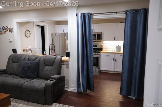 39845 Village Wood Lane 379, Novi, MI 48375