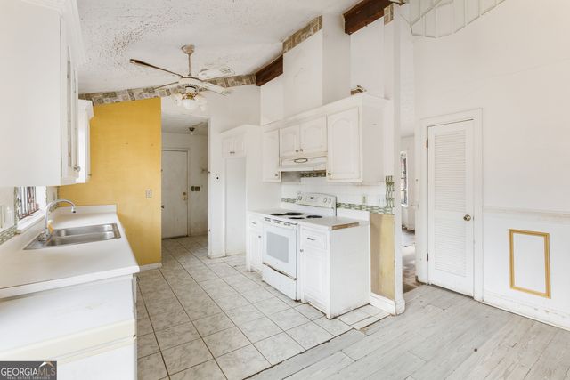 470 Plainville Drive SW, Atlanta, GA 30331