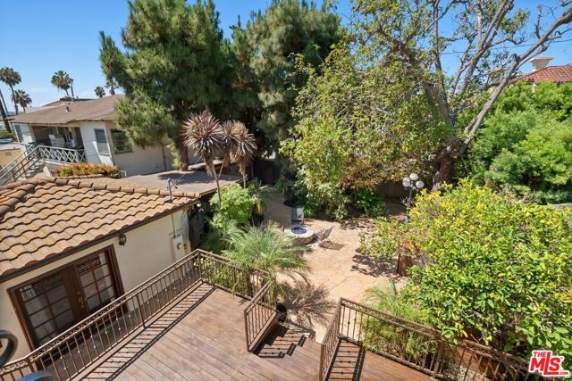 1136 Harvard Street, Santa Monica, CA 90403