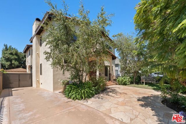 1136 Harvard Street, Santa Monica, CA 90403