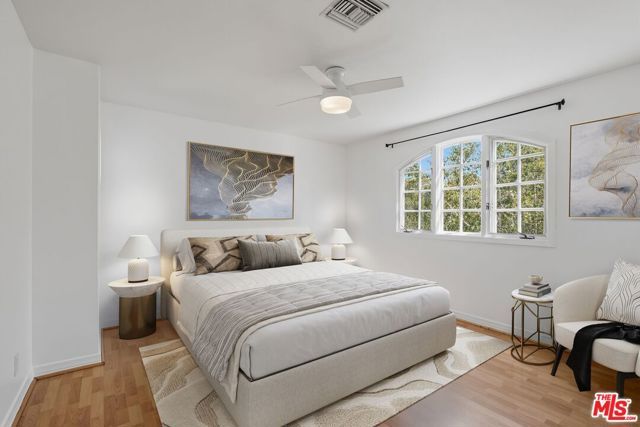 1136 Harvard Street, Santa Monica, CA 90403
