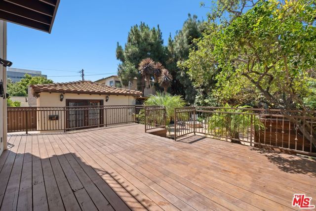 1136 Harvard Street, Santa Monica, CA 90403