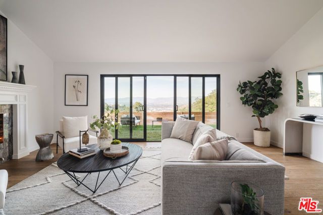 3310 Coy Drive, Los Angeles, CA 91423
