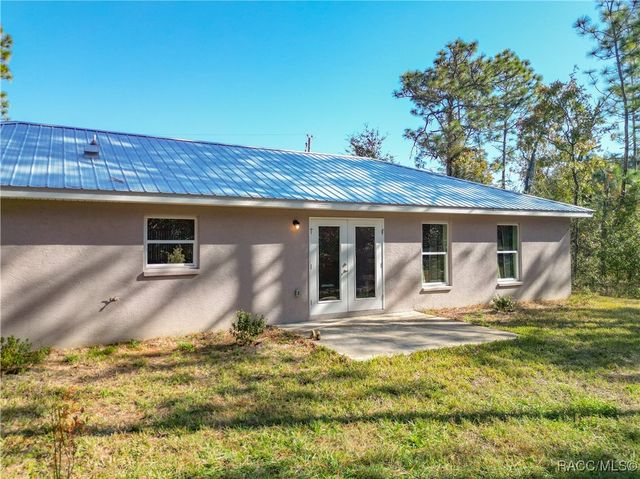 7090 N Maltese Drive, Citrus Springs, FL 34433