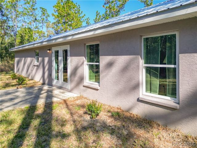 7090 N Maltese Drive, Citrus Springs, FL 34433