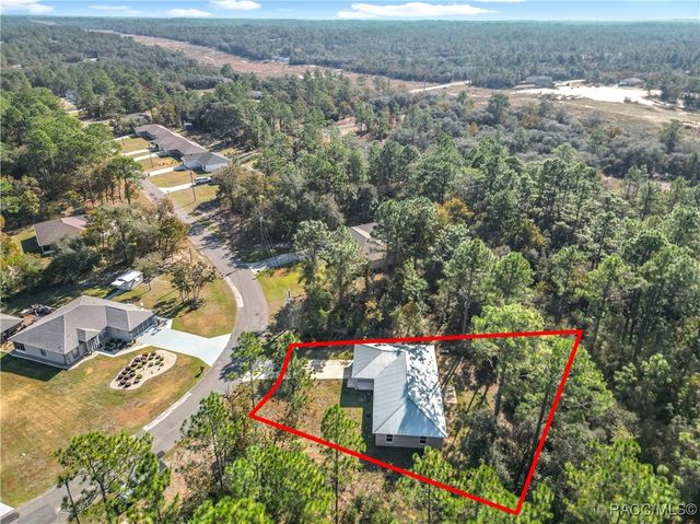 7090 N Maltese Drive, Citrus Springs, FL 34433