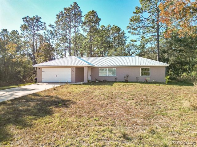 7090 N Maltese Drive, Citrus Springs, FL 34433