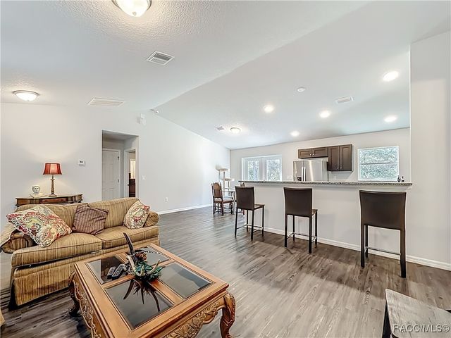 7090 N Maltese Drive, Citrus Springs, FL 34433