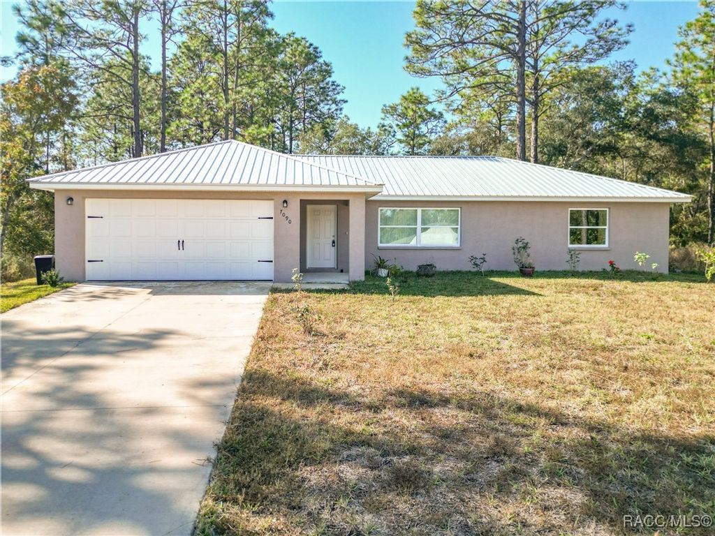 7090 N Maltese Drive, Citrus Springs, FL 34433