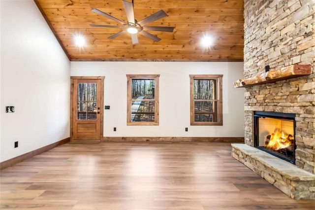 361 Oak Park Drive, Talking Rock, GA 30175