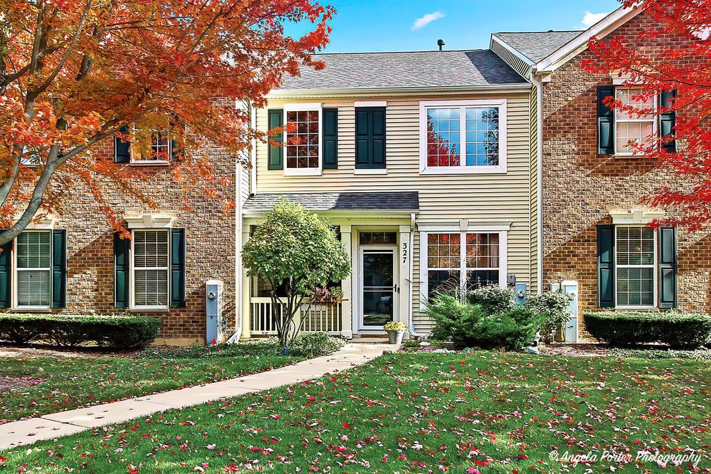 327 S Litchfield Drive 327, Round Lake, IL 60073