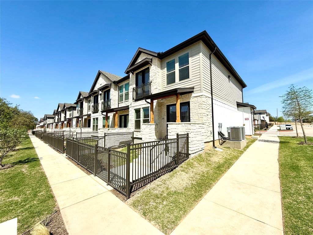 1280 N Bennett Drive TH 1 Floorplan, Corinth, TX 76208