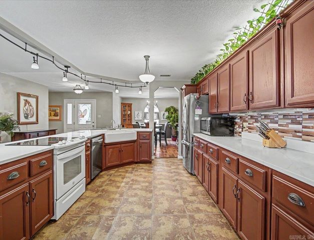 117 Gregory Cove, Hot Springs, AR 71913