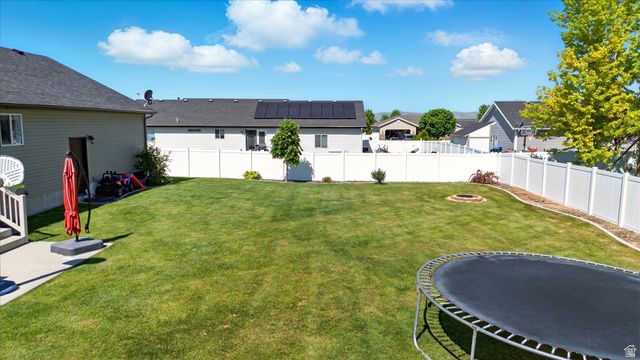 581 W 230 N, Smithfield, UT 84335