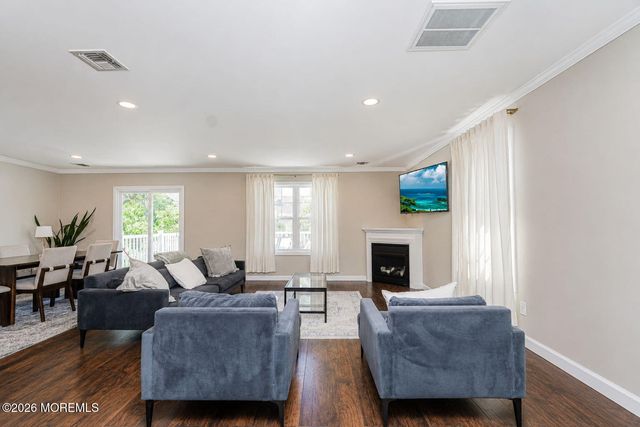 60 Waackaack Avenue, Keansburg, NJ 07734