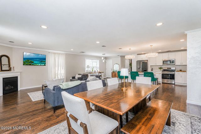 60 Waackaack Avenue, Keansburg, NJ 07734