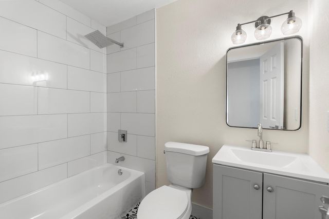 865 SE 12th Street A, Hialeah, FL 33010