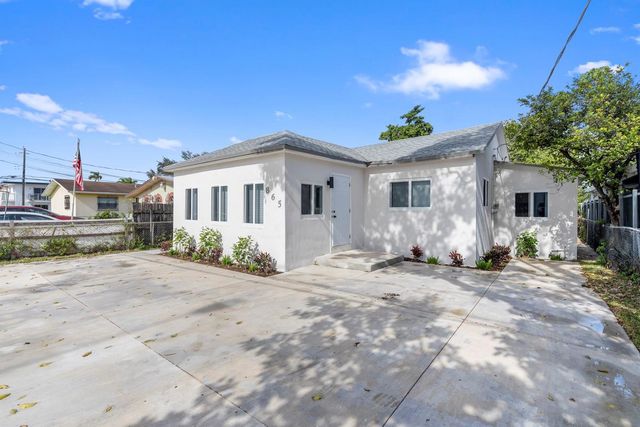 865 SE 12th Street A, Hialeah, FL 33010