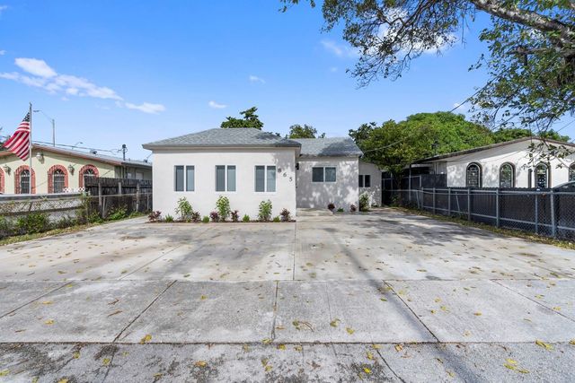 865 SE 12th Street A, Hialeah, FL 33010