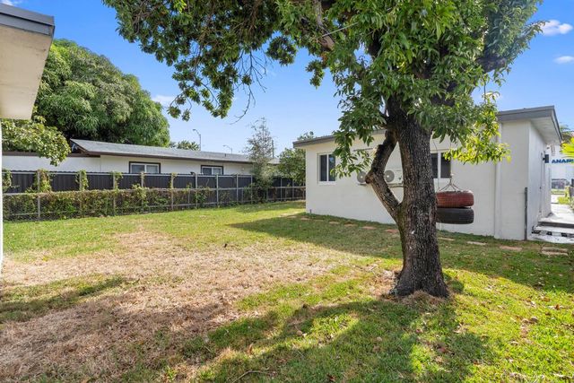 865 SE 12th Street A, Hialeah, FL 33010