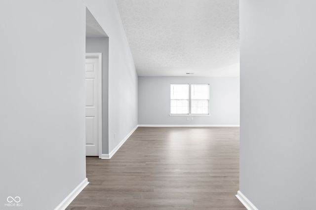 2039 Autumn Faith Way, Avon, IN 46123