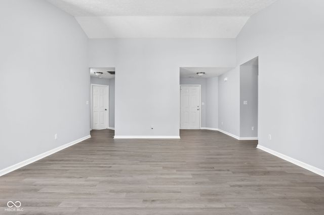 2039 Autumn Faith Way, Avon, IN 46123