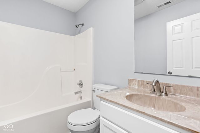 2039 Autumn Faith Way, Avon, IN 46123