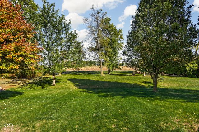 2039 Autumn Faith Way, Avon, IN 46123
