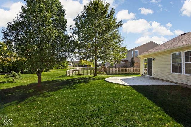 2039 Autumn Faith Way, Avon, IN 46123