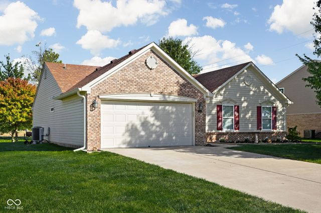 2039 Autumn Faith Way, Avon, IN 46123
