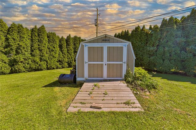 5518 Louise Lane, East Allen Twp, PA 18067
