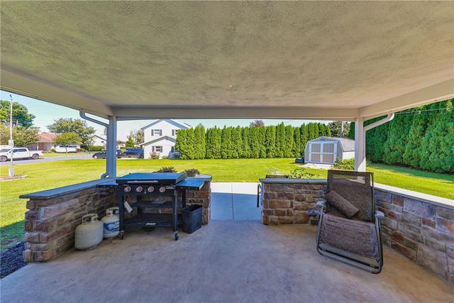 5518 Louise Lane, East Allen Twp, PA 18067