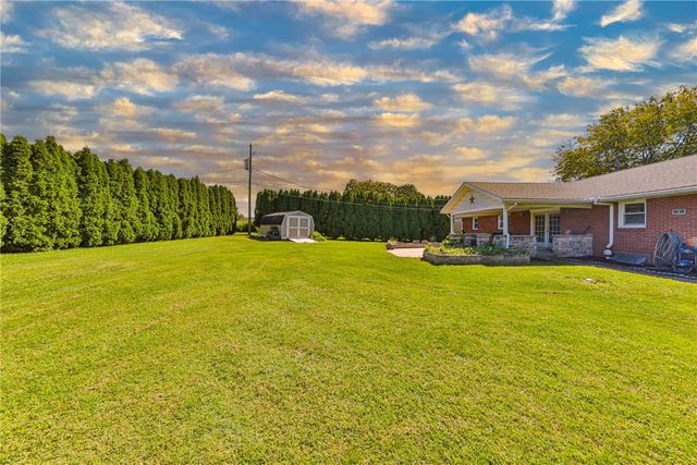5518 Louise Lane, East Allen Twp, PA 18067