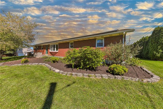 5518 Louise Lane, East Allen Twp, PA 18067