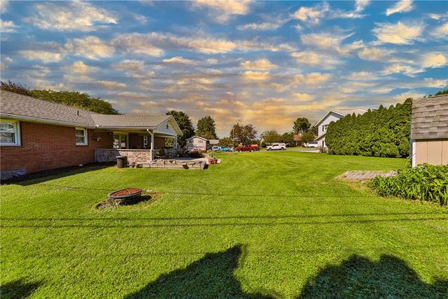 5518 Louise Lane, East Allen Twp, PA 18067