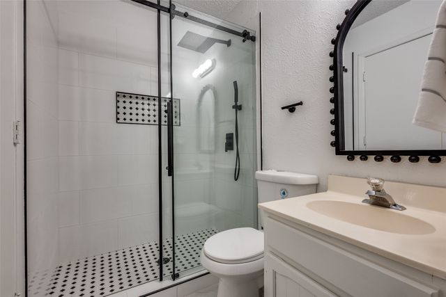 5407 Duchess Court, Lake Dallas, TX 75065