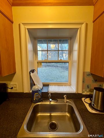 41 Palmer Street 3, Norwich, CT 06360