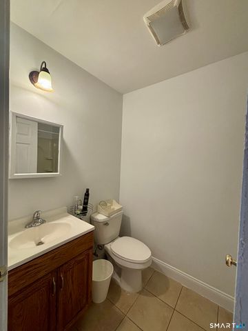 41 Palmer Street 3, Norwich, CT 06360