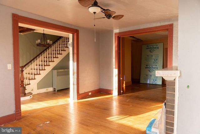 209 S MAPLE AVE, Martinsburg, WV 25401