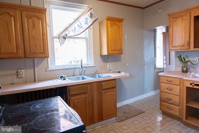 209 S MAPLE AVE, Martinsburg, WV 25401