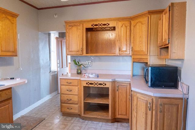 209 S MAPLE AVE, Martinsburg, WV 25401