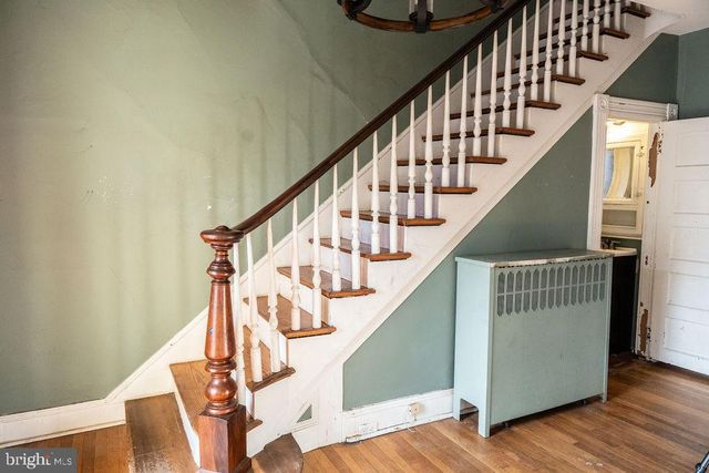 209 S MAPLE AVE, Martinsburg, WV 25401