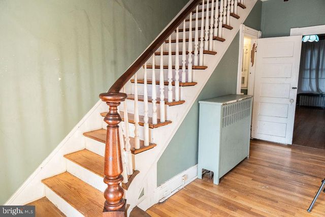 209 S MAPLE AVE, Martinsburg, WV 25401