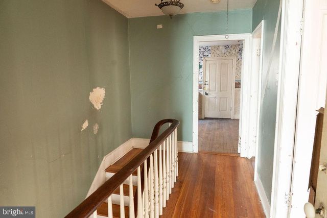 209 S MAPLE AVE, Martinsburg, WV 25401