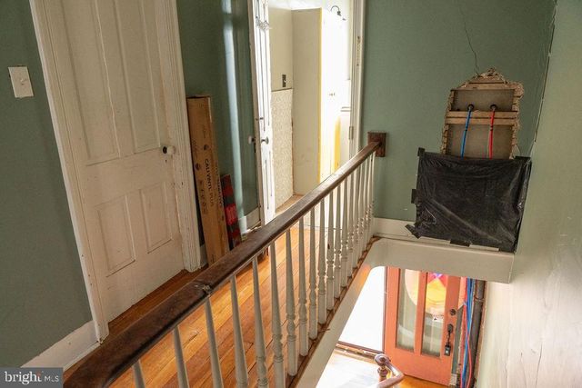 209 S MAPLE AVE, Martinsburg, WV 25401