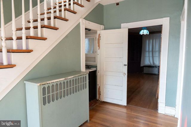 209 S MAPLE AVE, Martinsburg, WV 25401